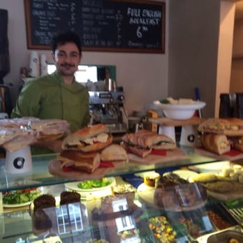 Bistrò by Shot - The secret is in the chef. Say "ciao" to Mario - Breakfast & Brunch Near Me - London, XGL