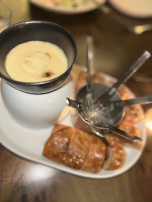 Henry's Palm Beach by null