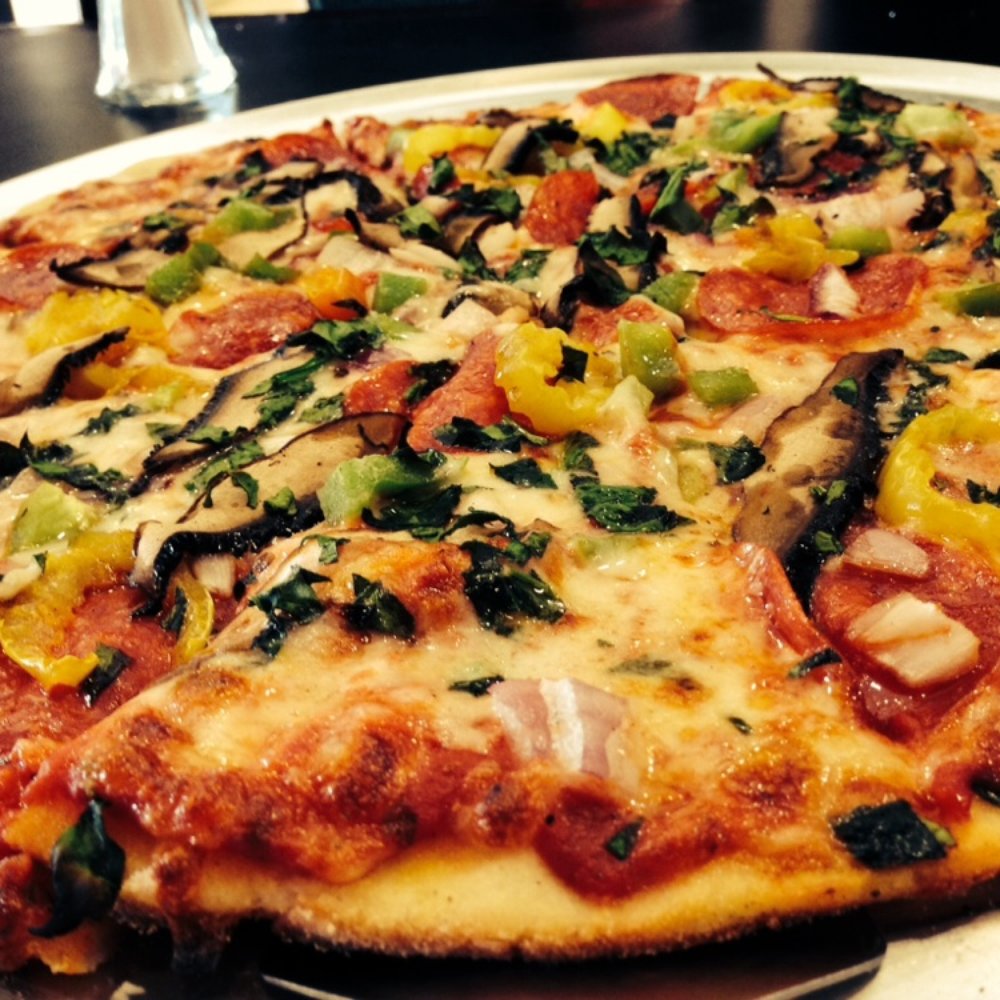 Tru Pizza - Props to @edibleeatables for the photo... Props to Renee's for amazing G free pizza. Veggie pizza w/ banana peppers/ pepperoni. - Gluten-Free Near Me - Troy, Michigan