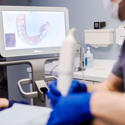 Dakota Dental and Wellness Center
