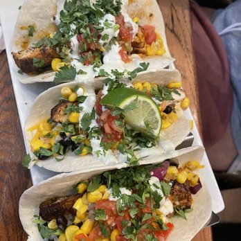 Horvath's Harbor - Mahi mahi tacos - Cocktail Bars Near Me - Thornville, Ohio
