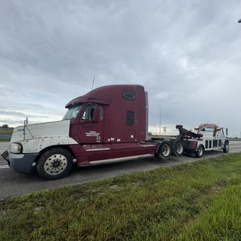 White Line Towing - Towing Near Me - Miami, Florida White Line Towing - Towing Near Me - Miami, Florida