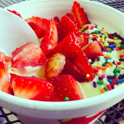 sweetFrog Premium Frozen Yogurt
