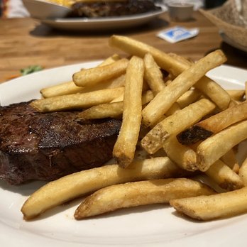 Cheddar's Scratch Kitchen - Steak and fries - American Near Me - Bloomington, Indiana
