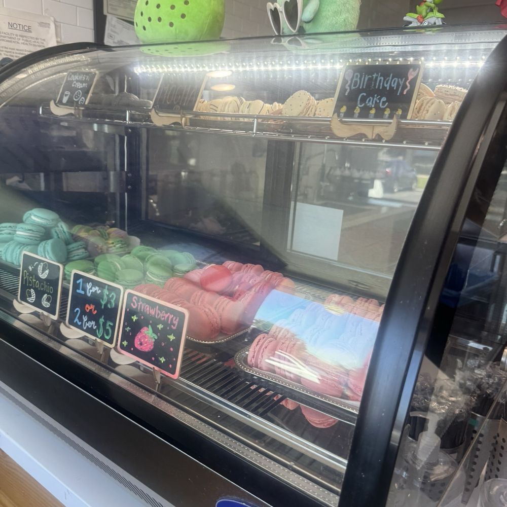 MinTea - All different flavored Macaroons! - Bubble Tea Near Me - Clovis, California MinTea - All different flavored Macaroons! - Bubble Tea Near Me - Clovis, California