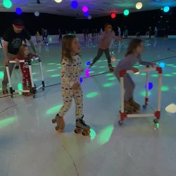 Skate City Littleton - Skating in circles