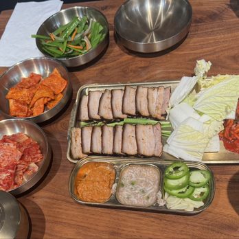 Yuk Dae Jang - (S) Premium Bossam Boiled in Various Herbs - Korean Near Me - San Diego, California Yuk Dae Jang - (S) Premium Bossam Boiled in Various Herbs - Korean Near Me - San Diego, California
