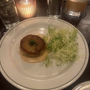 Gage & Tollner - Crab cake - American Near Me - Brooklyn, New York Gage & Tollner - Crab cake - American Near Me - Brooklyn, New York