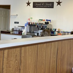 Sissy's Family Restaurant - Inside