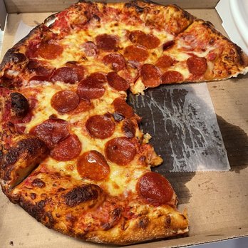 Roccos Pizzeria - Pepperoni pizza - Pizza Near Me - Annapolis, Maryland