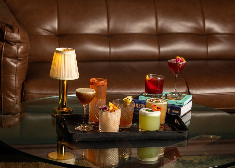 430 Pkwy Cocktail Lounge