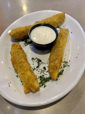 Pluckers Wing Bar by null