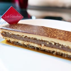 Le Café de Joël Robuchon - Chocolate Cake