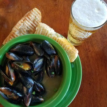 Barnacle Bistro - Cider Mussels - American Near Me - Gold Beach, Oregon