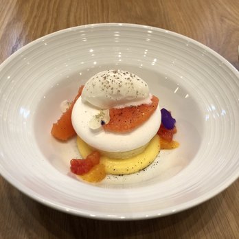 Somerset - Citrus pavlova - refreshing, light, tart, and delicious - American Near Me - Chicago, Illinois Somerset - Citrus pavlova - refreshing, light, tart, and delicious - American Near Me - Chicago, Illinois