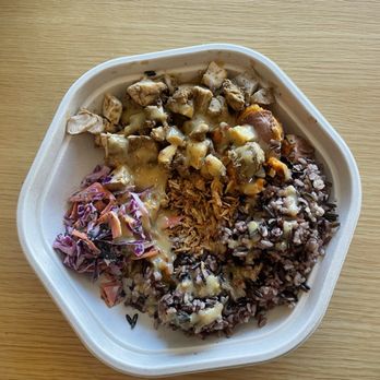 sweetgreen - Healthy Salads, Wraps, and Bowls - Hot Honey Chicken with Wild Rice instead of Quinoa - Salad Near Me - Seattle, Washington