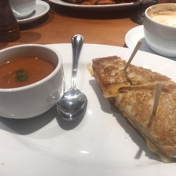 Sibling by Pushkin's - Triple cheese grilled cheese and tomato soup - New American Near Me - Sacramento, California Sibling by Pushkin's - Triple cheese grilled cheese and tomato soup - New American Near Me - Sacramento, California