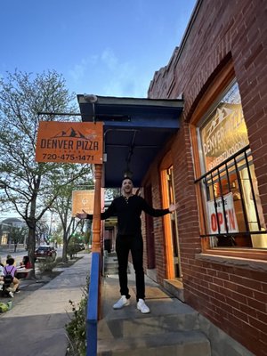 Denver Pizza Company by null