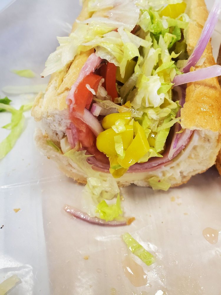 BIG TOP DELI 84 Photos & 101 Reviews Delis 70 Maine St, Brunswick