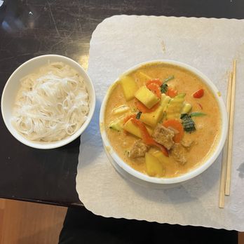 Jinda Thai Restaurant - Mango Curry - Thai Near Me - Albany, Oregon Jinda Thai Restaurant - Mango Curry - Thai Near Me - Albany, Oregon