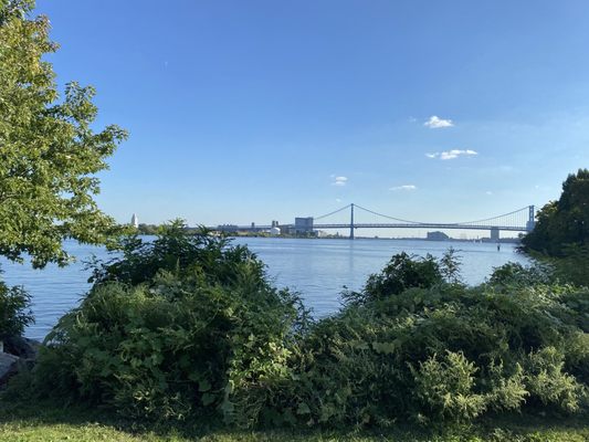 Penn Treaty Park by null