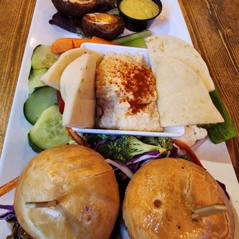Bighorn Tavern - Bars Near Me - Reno, Nevada