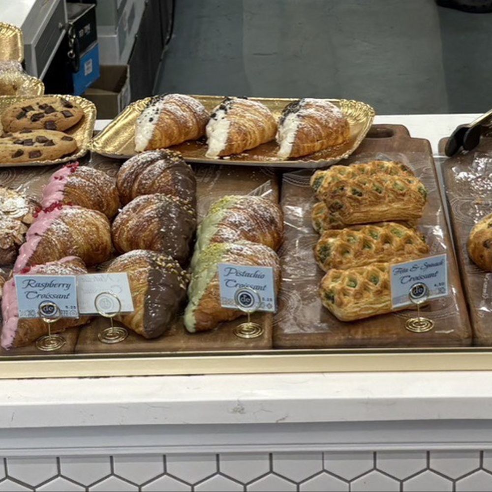 D'eCaffè - Bakeries Near Me - Long Beach, New York