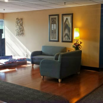 Pride Institute - Front waiting area; calm & peaceful - Rehabilitation Center Near Me - Eden Prairie, Minnesota Pride Institute - Front waiting area; calm & peaceful - Rehabilitation Center Near Me - Eden Prairie, Minnesota