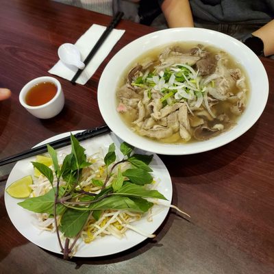 Pho Do Thi by null