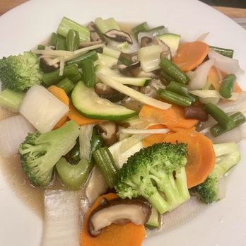 Aroi - Ginger/shitake - Thai Near Me - Rhinebeck, New York