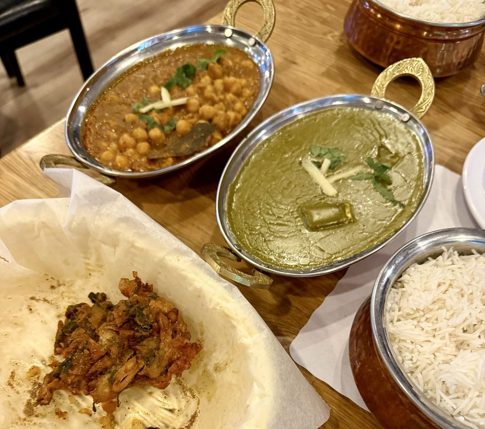 Food from Momo Shack