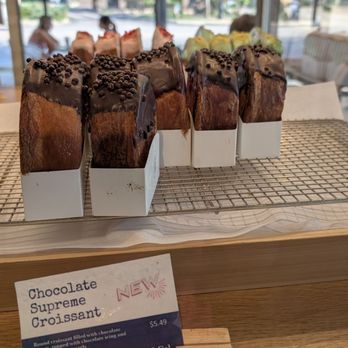 Paris Baguette - Bakeries Near Me - Glen Ellyn, Illinois Paris Baguette - Bakeries Near Me - Glen Ellyn, Illinois