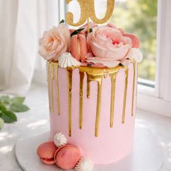 Berrylicious Cakes - 50 bday lady  cake