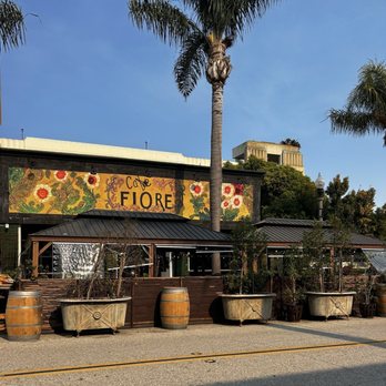 Cafe Fiore - Cafe Fiore front entrance - Italian Near Me - Ventura, California