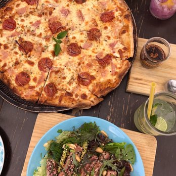 Chilarillo Comedor - Chuleta Ahumada Y Pepperoni (pepperoni pizza) + Ensalada de Verdes y Atun (salad with seared tuna). Best pizza we've had in San Miguel!!! - Pizza Near Me - San Miguel de Allende, GUA Chilarillo Comedor - Chuleta Ahumada Y Pepperoni (pepperoni pizza) + Ensalada de Verdes y Atun (salad with seared tuna). Best pizza we've had in San Miguel!!! - Pizza Near Me - San Miguel de Allende, GUA