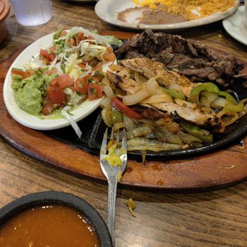 El Gallo - Chicken & steak fajitas for two - Mexican Near Me - Houston, Texas