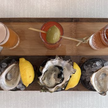 Beacon Corner Bar - Flights of flavor - Seafood Near Me - Grand Rapids, Michigan