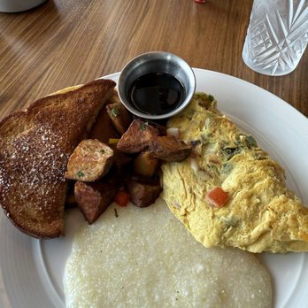 Latitude 28 - Breakfast - Seafood Near Me - Clearwater Beach, Florida