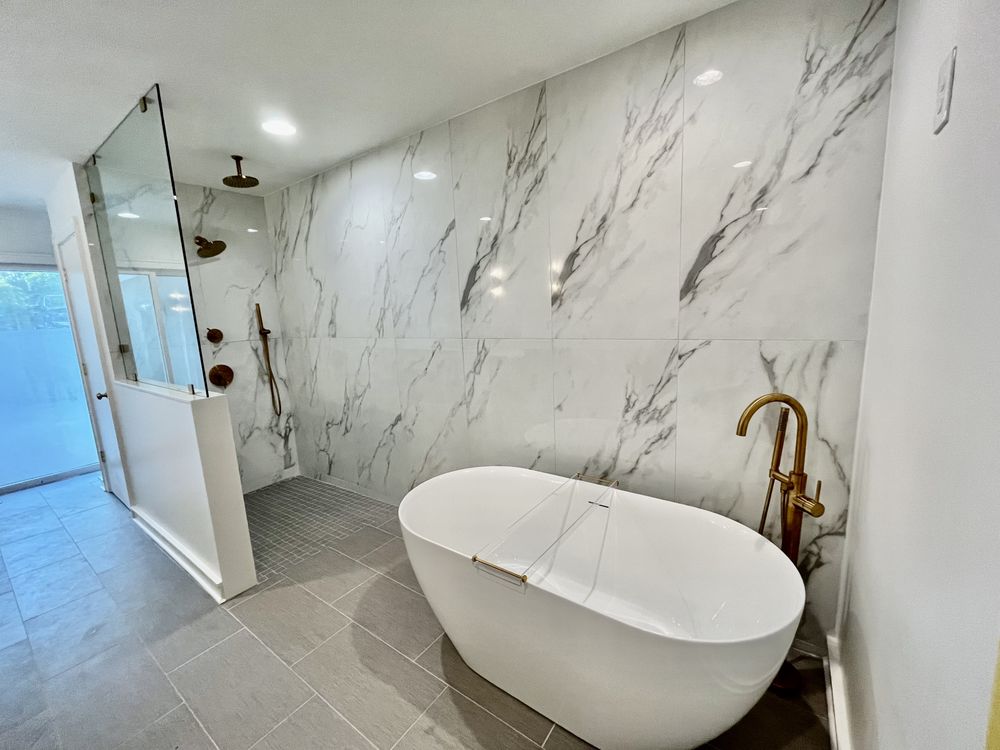 Slide of Pinewood Construction Group