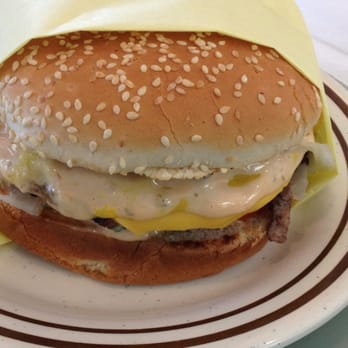 Aléa Cafe - Regular cheeseburger - Breakfast & Brunch Near Me - Anaheim, California Aléa Cafe - Regular cheeseburger - Breakfast & Brunch Near Me - Anaheim, California