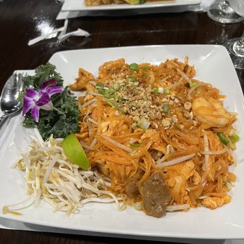 Sawatdee Thai & Sushi - Sawatdee Thai Special Pad Thai - Thai Near Me - Pinellas Park, Florida Sawatdee Thai & Sushi - Sawatdee Thai Special Pad Thai - Thai Near Me - Pinellas Park, Florida