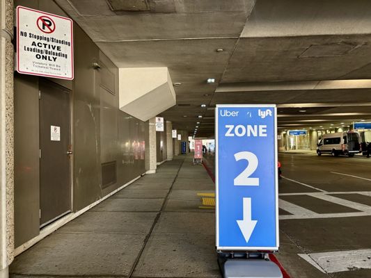 Milwaukee Mitchell International Airport by null