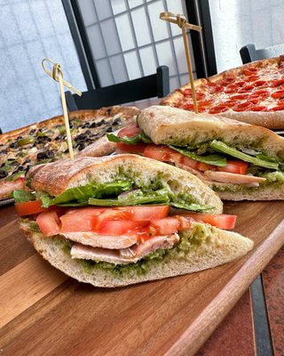 Amici's East Coast Pizzeria by null