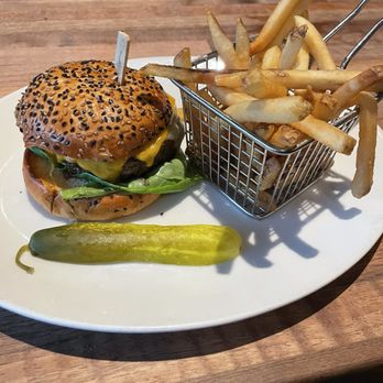 Yard House - New American Near Me - Rancho Cucamonga, California