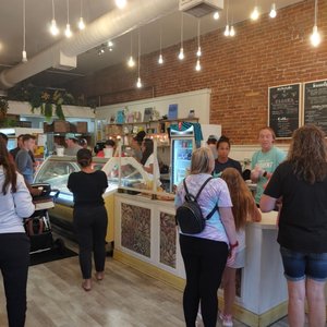 BETTY RAE’S ICE CREAM - 374 Photos & 256 Reviews - 412 Delaware St ...