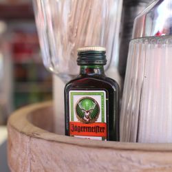 Stand 12 - Stand12, weil´s Wurscht is. Jägermeister.
