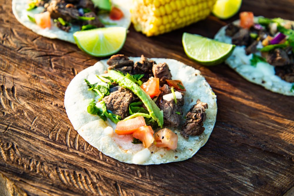 BEACHPAWS FOOD TRUCK Updated September 2024 429 W Elizabeth St