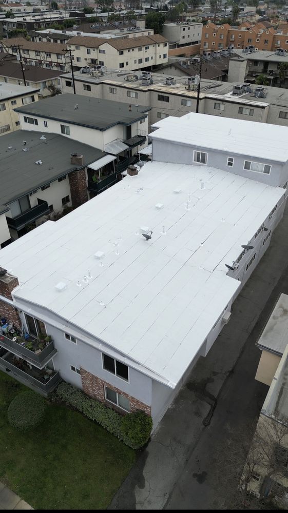 Slide of Felixco Roof & Gutters