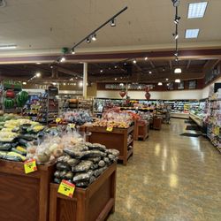 Chief Super Market - Produce