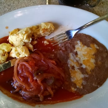 Comedor Guadalajara - Pechuga Asada Ranchera y Huevos. Ranch style grilled chicken breast and eggs. The jalapeños were mild. - Mexican Near Me - Phoenix, Arizona